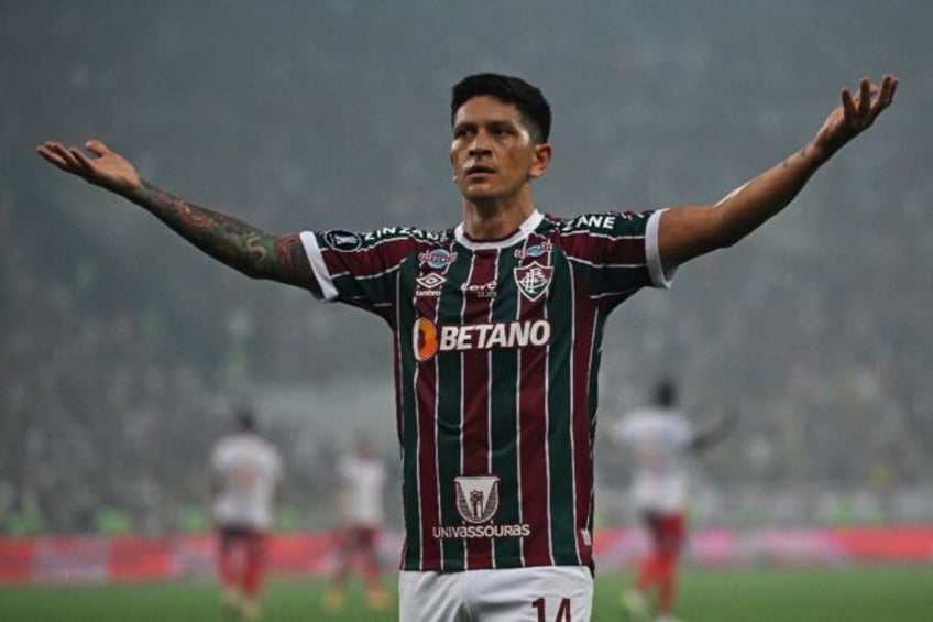 cano double keeps fluminense libertadores dream alive