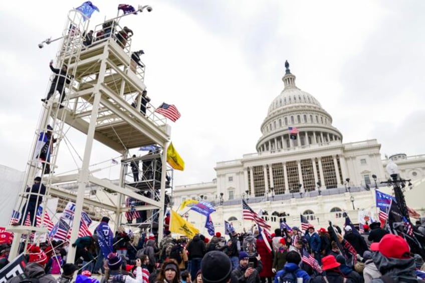 capitol rioter who trained for a firefight with paintball gets over four years in prison