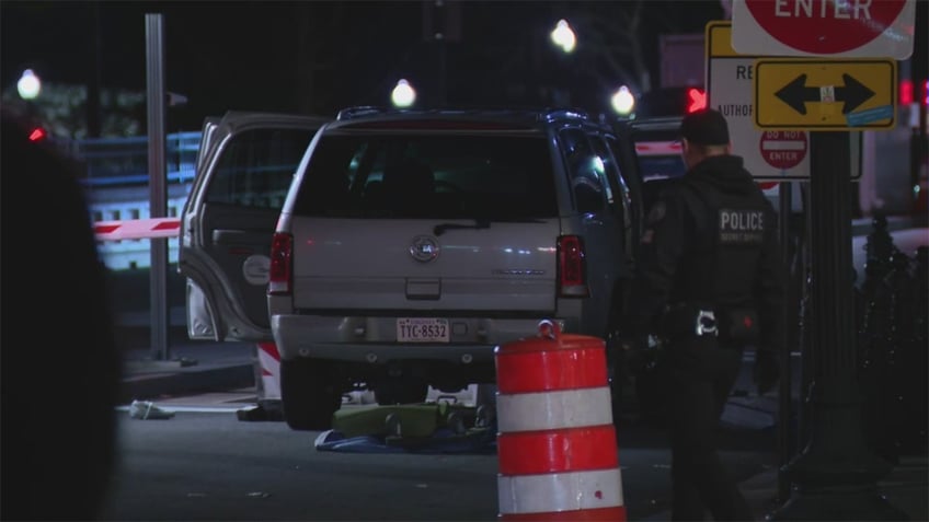 white house gate crash