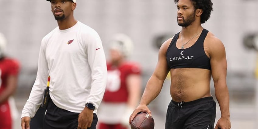 cardinals kyler murray teased over odd piece of football equipment at training camp