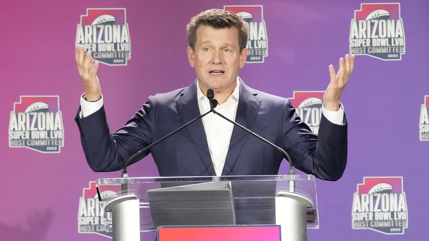 cardinals owner michael bidwill exhibited sexist racially charged behavior former employees say