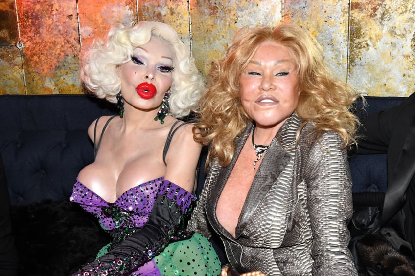 catwoman jocelyn wildenstein new york socialite famous for extreme plastic surgery dies at 84