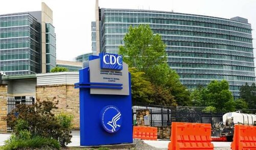 cdc changed definition of breakthrough covid 19 after emails about vaccine failure