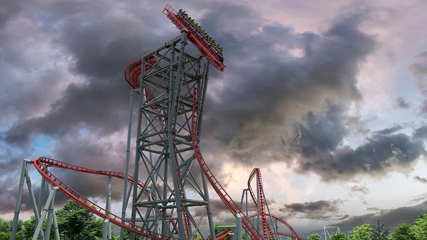 The tilt mechanism Siren's Curse roller coaster Cedar Point Ohio