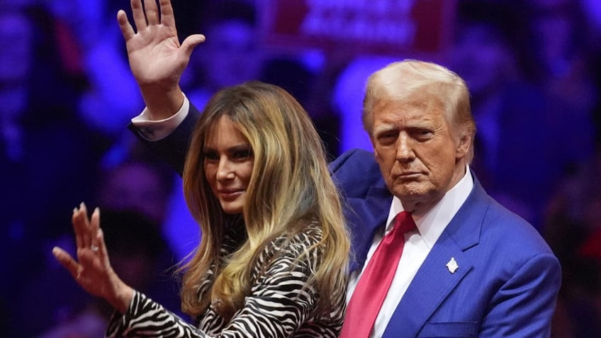 Trump and Melania wave to MSG crowd