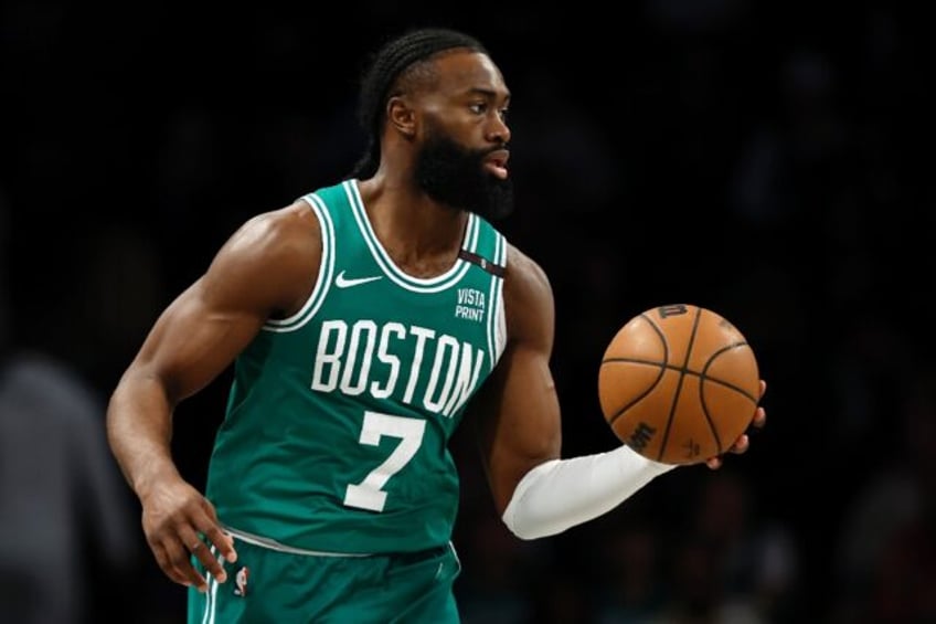 Jaylen Brown scored 30 points to lead the Boston Celtics to a 116-102 victory at New York