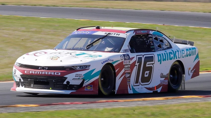 chandler smith crashes hard into wall at xfinity series race after losing brakes