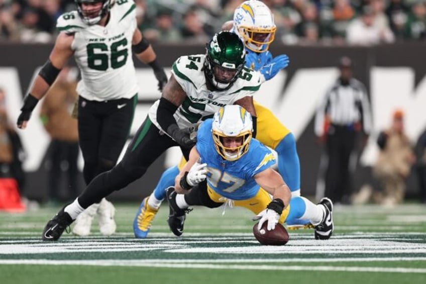 chargers defense dominates in jets rout