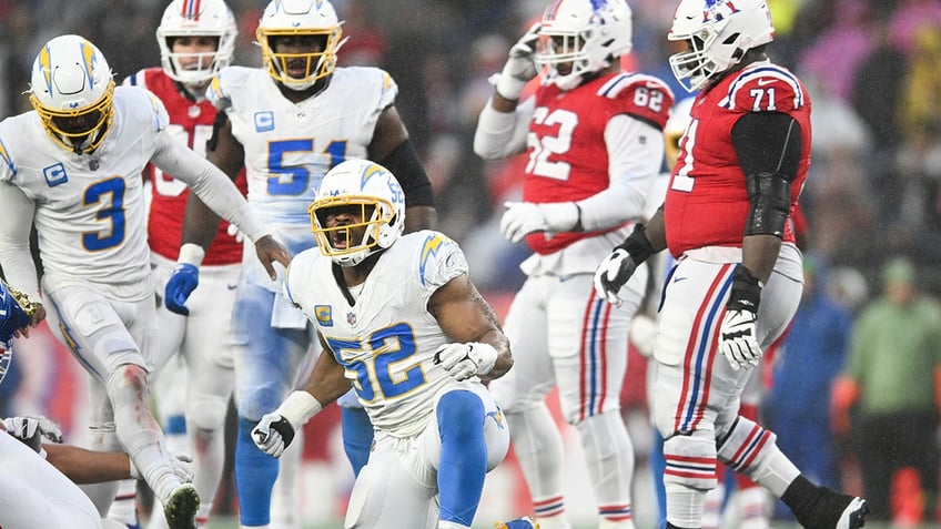 chargers defense dominates struggling patriots in low scoring victory