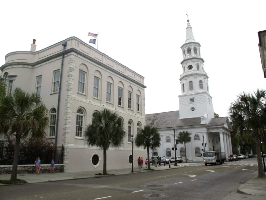 charleston south carolina elects first republican mayor since 1877