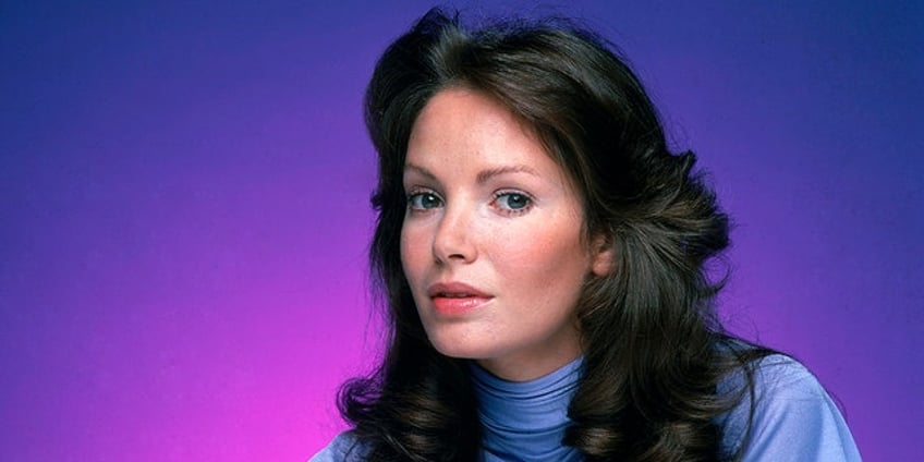 charlies angels stars kate jackson jaclyn smith reunite 42 years after show ends in rare public appearance