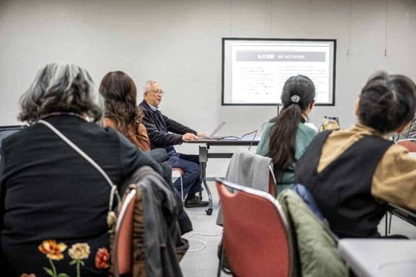 Japanese 89-year-old Tomiji Suzuki started coding in retirement and is now making apps for