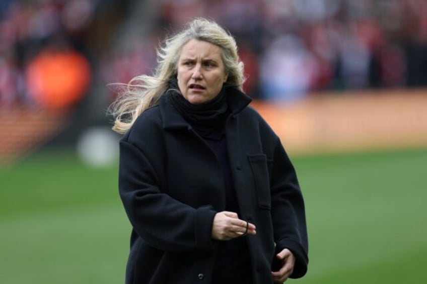 Chelsea manager Emma Hayes looks on ahead of kick-off at the English Women's League Cup fi