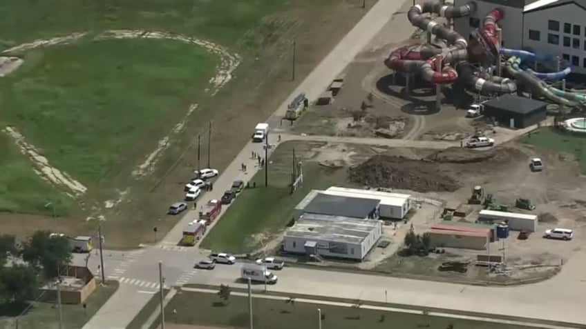 first responders outside great wolf lodge