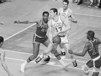 Chet Walker, a 7-time All-Star forward who helped the 76ers win the 1967 NBA title, has died