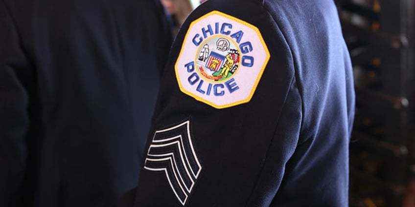 chicago alderman outraged over new law allowing migrants to become police officers a political move