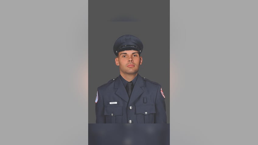 chicago firefighter makes ultimate sacrifice fourth line of duty loss for department this year