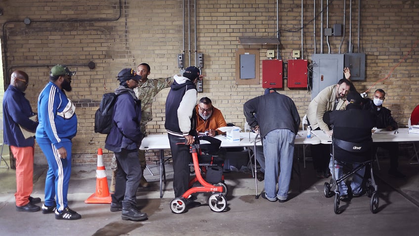 chicago officials face scrutiny as high levels of contaminants prompt soil cleanup for planned migrant camp