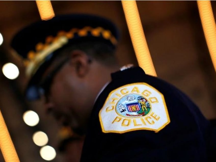 chicago police uncover gang plots to ambush shoot cops