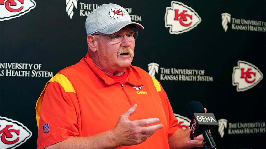 chiefs andy reid admits using play drawn up by janitor that resulted in touchdown