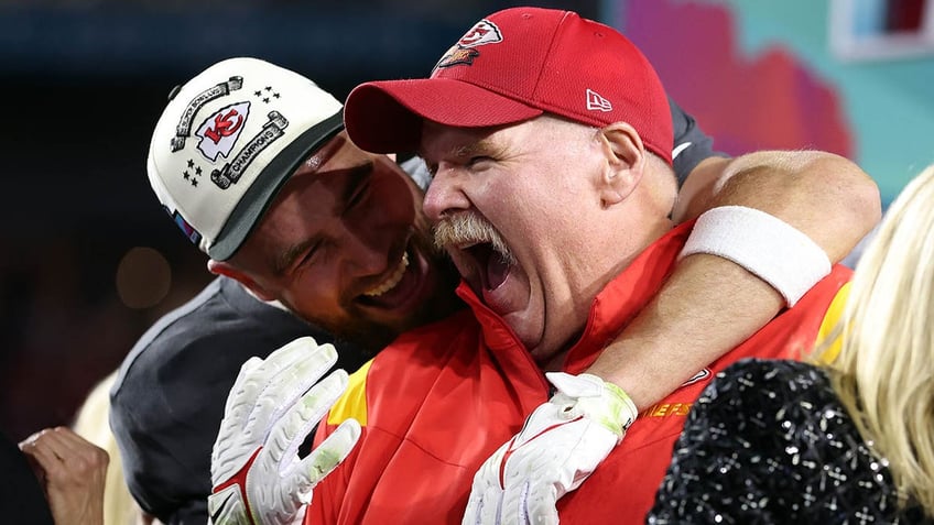 chiefs andy reid dishes on relationship with taylor swifts father lauds patrick mahomes leadership