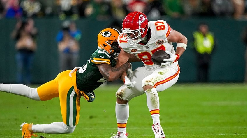 chiefs fall to packers in stunning fashion as game ends in controversy