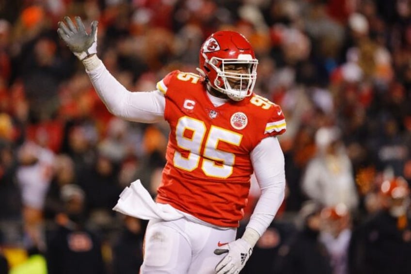 chiefs star defender jones ends holdout after nfl champs lose