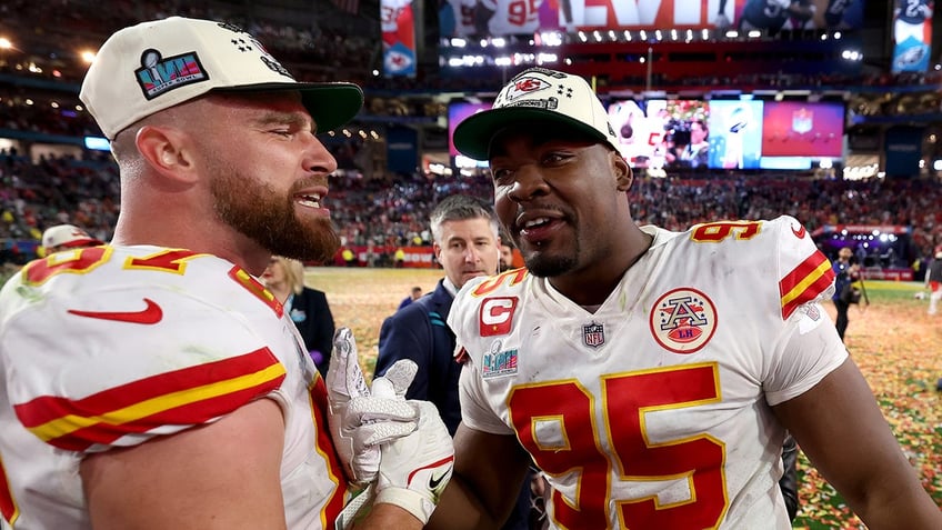 chiefs stars travis kelce chris jones will make season debuts in week 2 matchup against jaguars