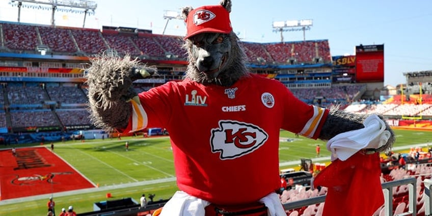 chiefs superfan indicted on bank robbery money laundering charges