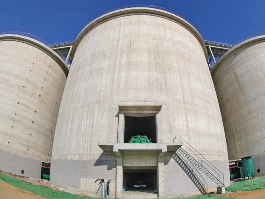 Sinograin's Grain Reserve Base Under Construction In Qinhuangdao