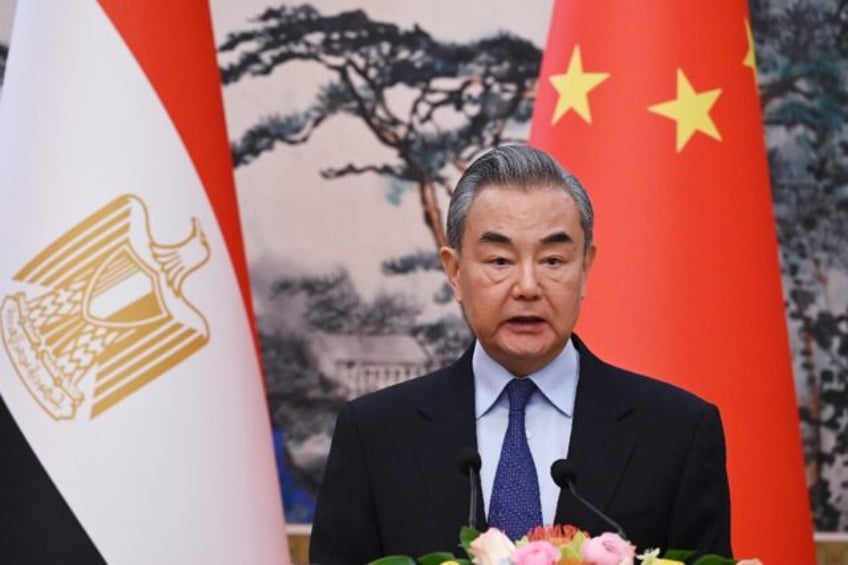 Wang Yi and Badr Abdelatty held a joint press conference at Beijing's Diaoyutai State Gues