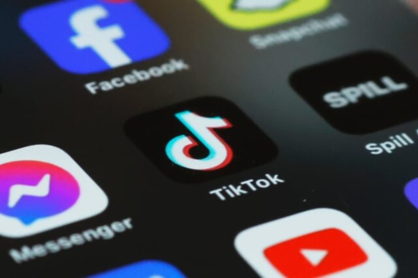 The US House of Representatives overwhelmingly approved a bill that would force TikTok to