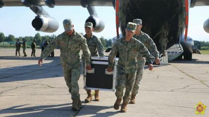 Chinese troops in Belarus