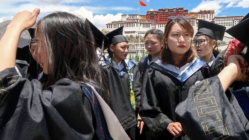 tibet china university students