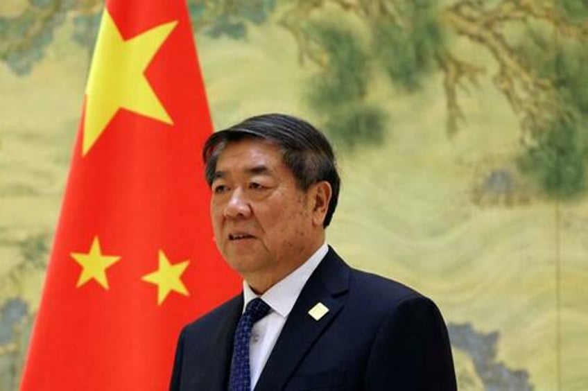 chinas vice premier spars with bessent in call over tariffs economic imbalances