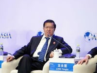 Chinese Ex-Trade Minister Who Backed Trump Warns US That 'Dismantling' Global Trade Is Blowing Back On Ordinary Americans