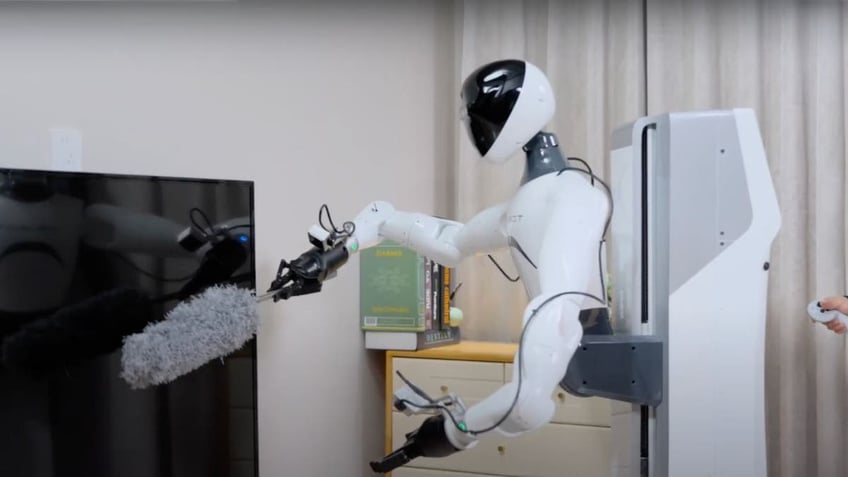 chinese robot 4