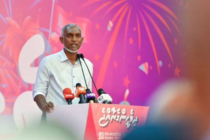 chinese troops will not replace indians maldives leader says