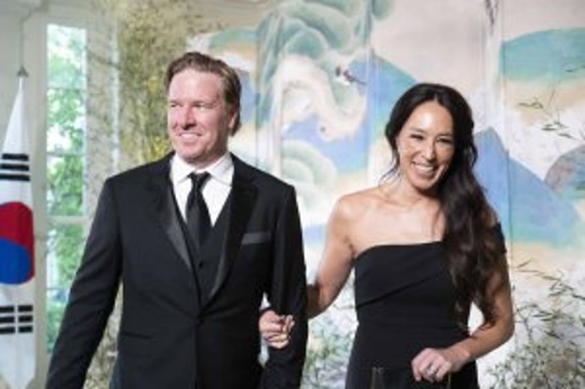 Chip and Joanna Gaines' 'Fixer Upper: The Lakehouse' to premiere in June