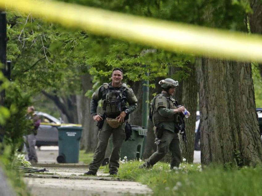 chiraq deadly week in the windy city 100 people shot in seven day period