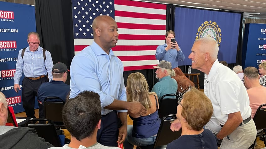 chris christie charges tim scott afraid to tell the truth about donald trump