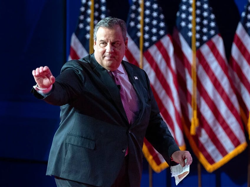 chris christie has not campaigned in new hampshire in nearly 4 weeks