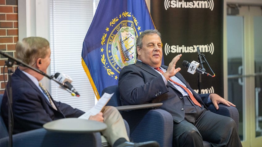 chris christie responds on whether hed run for sen bob menendezs seat in 2024 amid democrats indictment