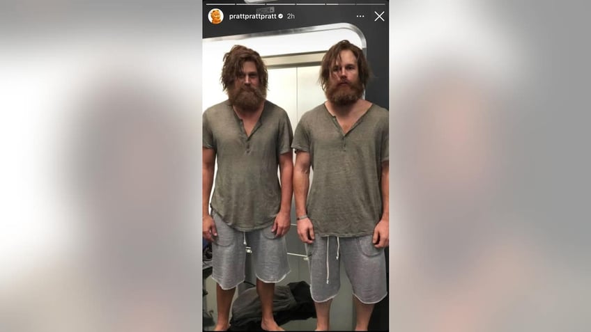 chris pratt with stunt double tony mcfarr in passengers