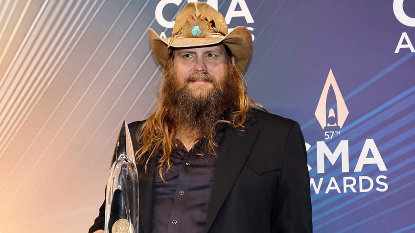 Chris Stapleton at the CMA Awards red carpet