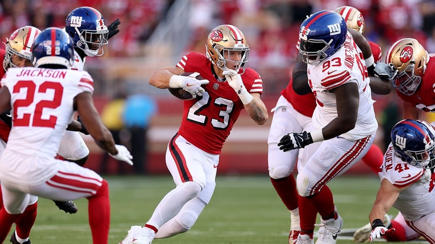 christian mccaffrey deebo samuel lead 49ers over giants in home opener