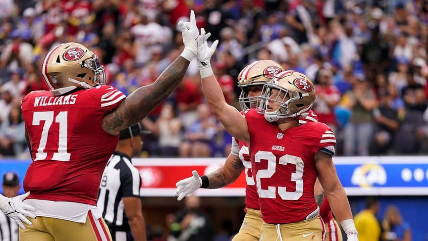 christian mccaffrey ties 1987 record of 49ers legend jerry rice in win over giants