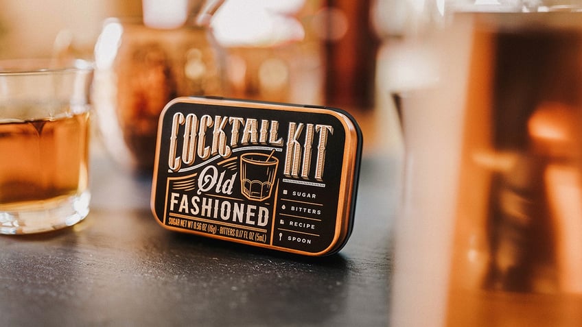 Old fashioned cocktail kit