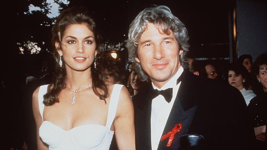 cindy crawford reflects on richard gere relationship molding herself around stars interests