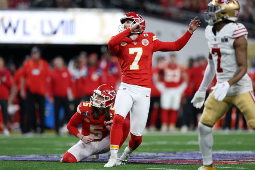 Harrison Butker of the Kansas City Chiefs watches his 28 yard field goal during the second quarter against the San Francisco 49ers during Super Bowl...